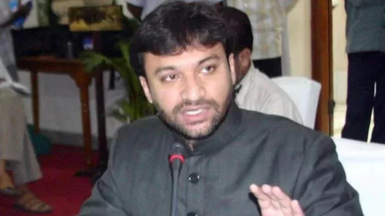 Akbarudin_owaisi_1200x768