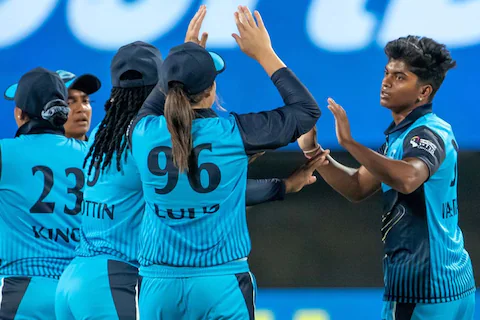 Women T20 Challenge: पूजा वस्त्राकर के 'चौके' से सुपरनोवाज की जीत, 49 रन से हारा ट्रेलब्लेजर्स￼
