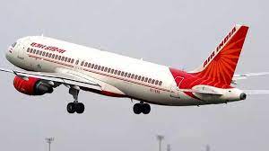 एयर इंडिया के पायलट ने कॉकपिट में गर्लफ्रेंड को बुलाया तो लाइसेंस हुआ रद्द, कंपनी पर 30 लाख का जुर्माना