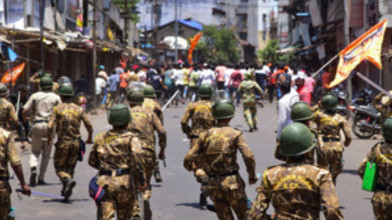 Maharashtra: कोल्हापुर में हिंसा के बाद 36 लोग गिरफ्तार, शहर में इंटरनेट बंद, धारा 144 लागू
