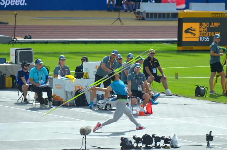 Neeraj-Chopra-qualifying-throw-over-88.77m-in-the-World-Athletics-Championships-in-Budapest.