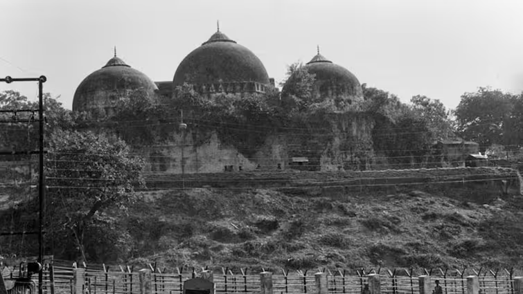 NCERT किताब से हटा बाबरी मस्जिद का जिक्र, अयोध्या विवाद के टॉपिक्स में हुए बड़े बदलाव, यहां देखें डिटेल्स
