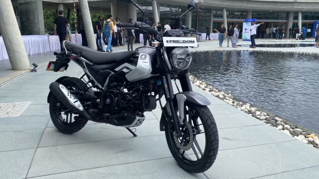 World First CNG Bike: विदेशी बाजार में छाएगा भारत में बनी सीएनजी बाइक का क्रेज, 6 देशों में होगी एक्सपोर्ट